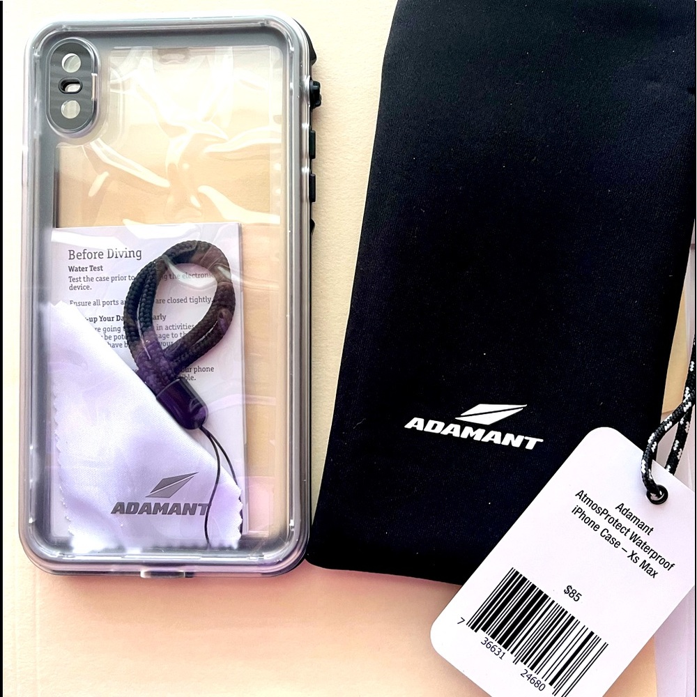 Adamant I-phone XS case. Waterproof. The pouch is neoprene. Thank you 😊